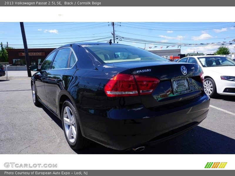 Black / Cornsilk Beige 2013 Volkswagen Passat 2.5L SE
