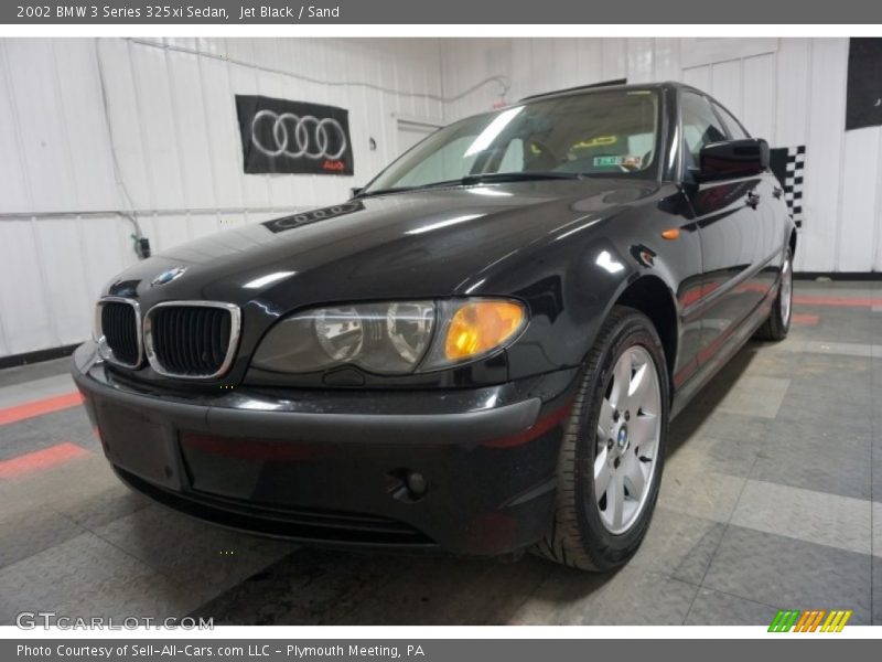 Jet Black / Sand 2002 BMW 3 Series 325xi Sedan