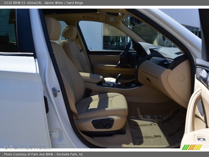 Alpine White / Sand Beige 2016 BMW X3 xDrive28i