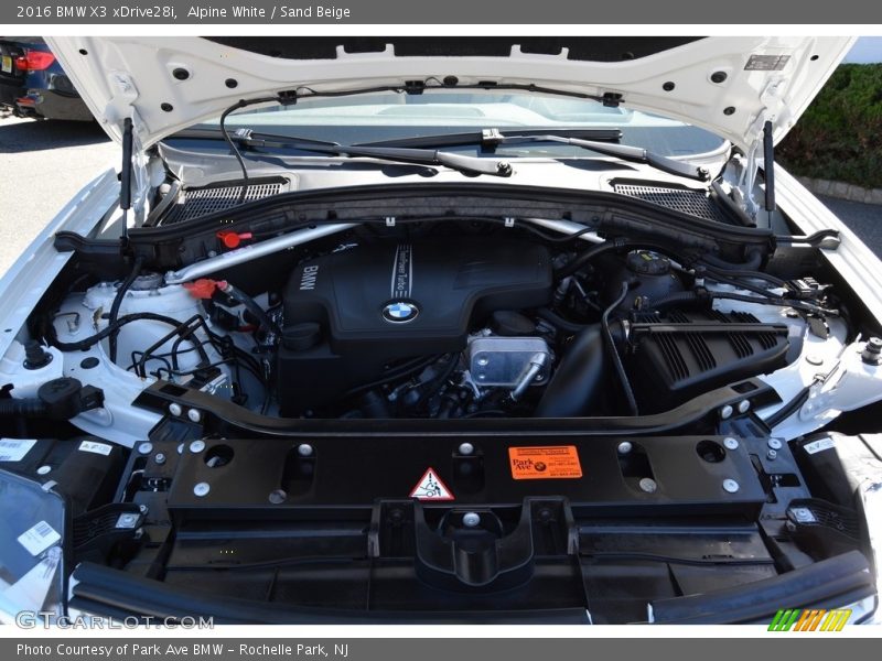 Alpine White / Sand Beige 2016 BMW X3 xDrive28i