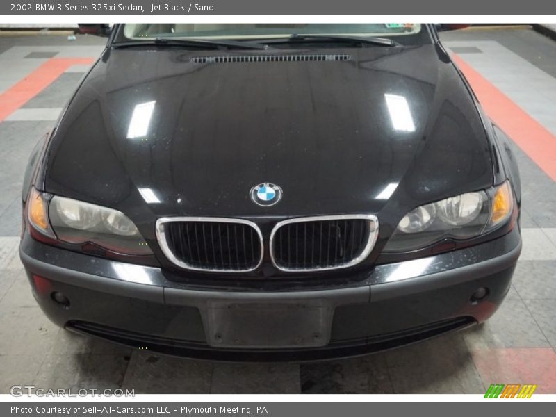 Jet Black / Sand 2002 BMW 3 Series 325xi Sedan