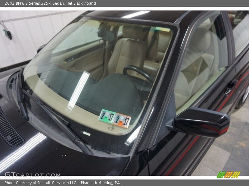 Jet Black / Sand 2002 BMW 3 Series 325xi Sedan
