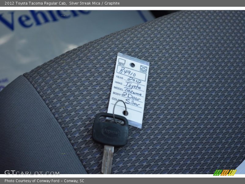 Silver Streak Mica / Graphite 2012 Toyota Tacoma Regular Cab