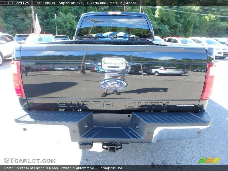 Tuxedo Black Metallic / Adobe 2013 Ford F250 Super Duty XLT SuperCab 4x4