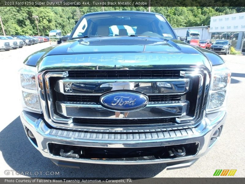 Tuxedo Black Metallic / Adobe 2013 Ford F250 Super Duty XLT SuperCab 4x4