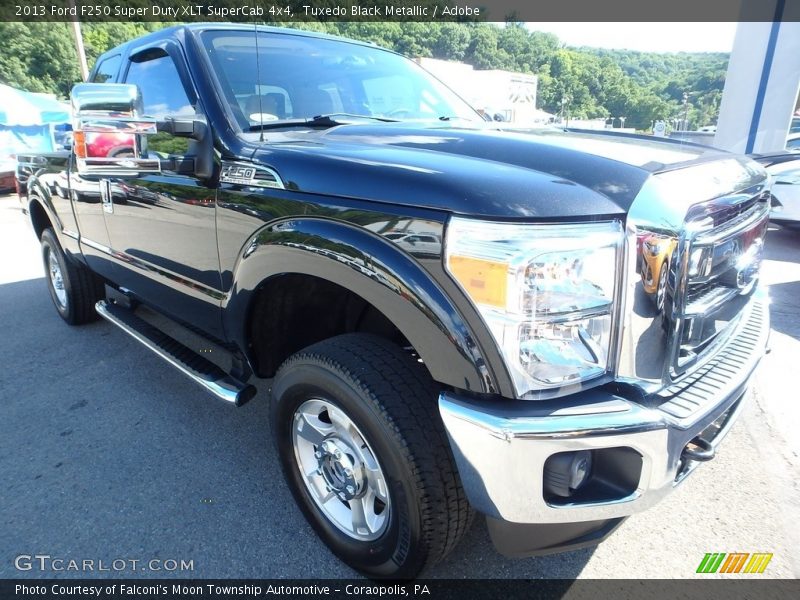 Tuxedo Black Metallic / Adobe 2013 Ford F250 Super Duty XLT SuperCab 4x4