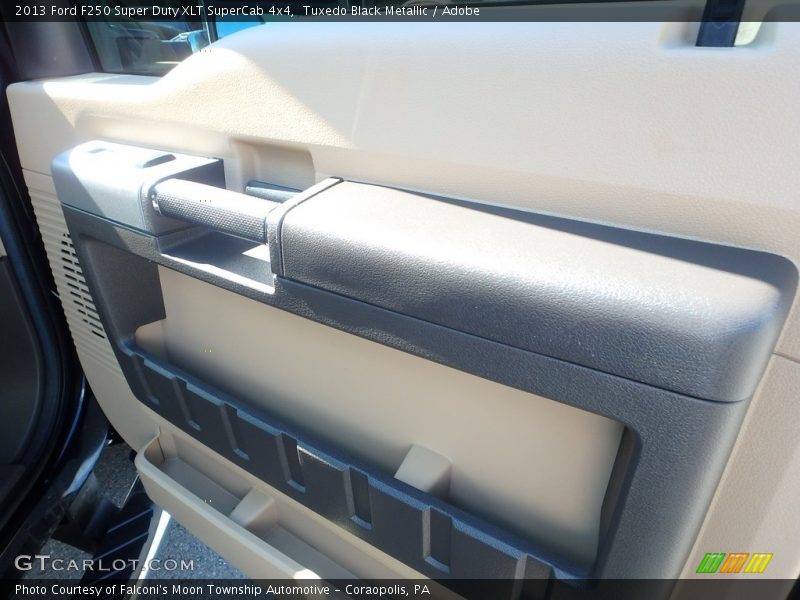 Tuxedo Black Metallic / Adobe 2013 Ford F250 Super Duty XLT SuperCab 4x4