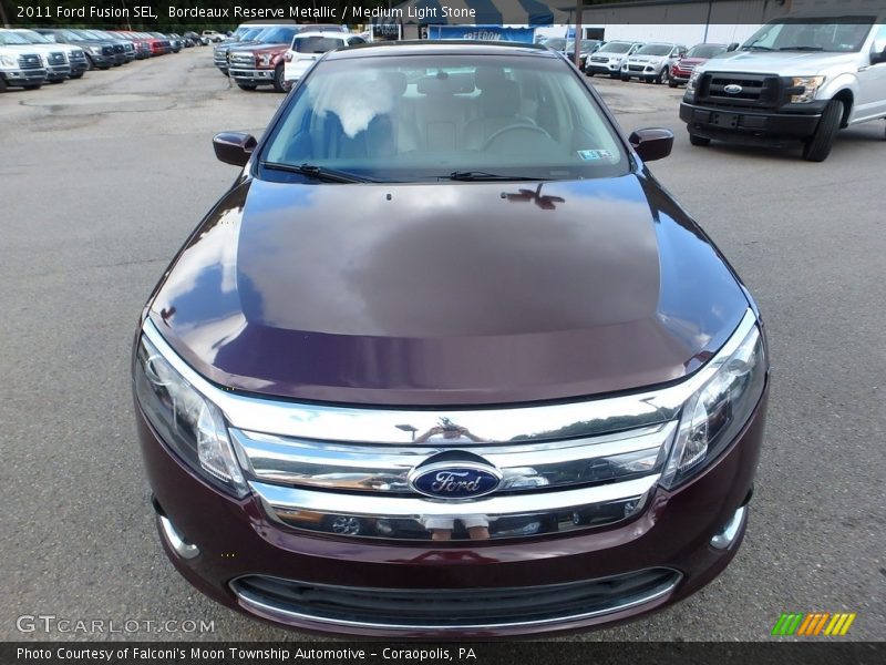 Bordeaux Reserve Metallic / Medium Light Stone 2011 Ford Fusion SEL