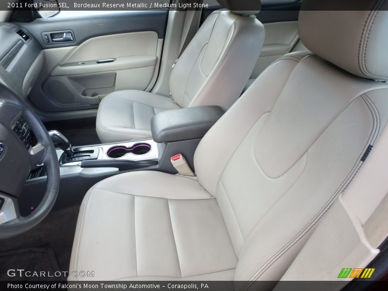 Bordeaux Reserve Metallic / Medium Light Stone 2011 Ford Fusion SEL