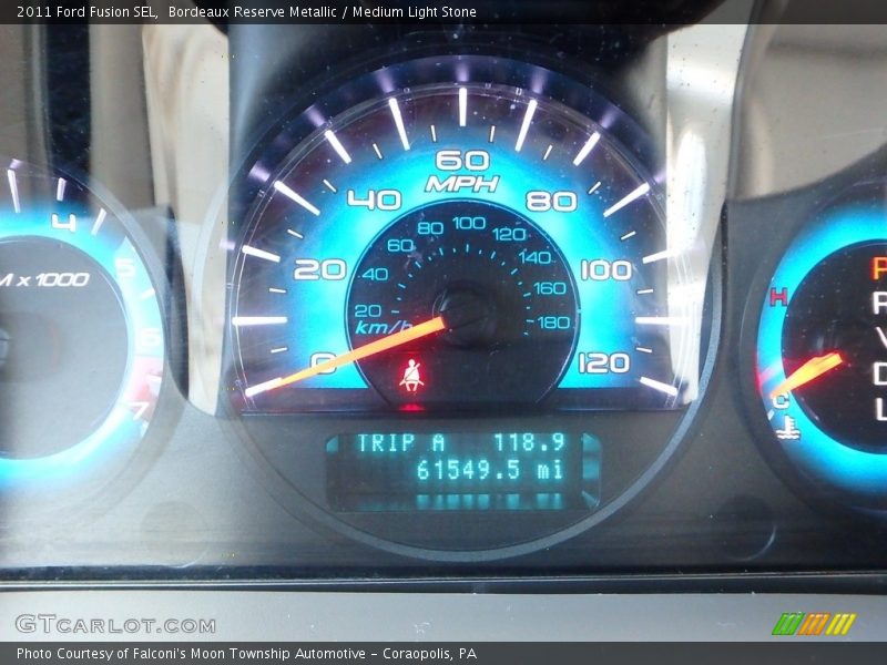 Bordeaux Reserve Metallic / Medium Light Stone 2011 Ford Fusion SEL