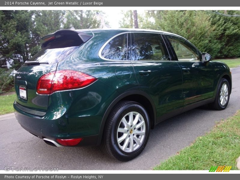 Jet Green Metallic / Luxor Beige 2014 Porsche Cayenne