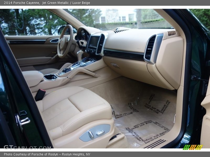 Jet Green Metallic / Luxor Beige 2014 Porsche Cayenne