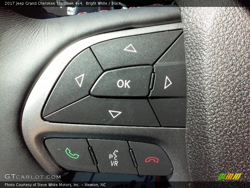 Bright White / Black 2017 Jeep Grand Cherokee Trailhawk 4x4