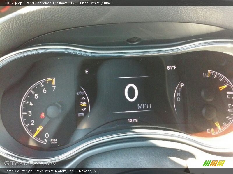 Bright White / Black 2017 Jeep Grand Cherokee Trailhawk 4x4