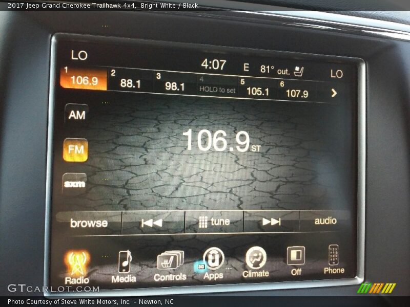 Bright White / Black 2017 Jeep Grand Cherokee Trailhawk 4x4