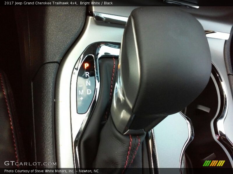 Bright White / Black 2017 Jeep Grand Cherokee Trailhawk 4x4