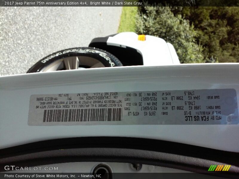 Bright White / Dark Slate Gray 2017 Jeep Patriot 75th Anniversary Edition 4x4