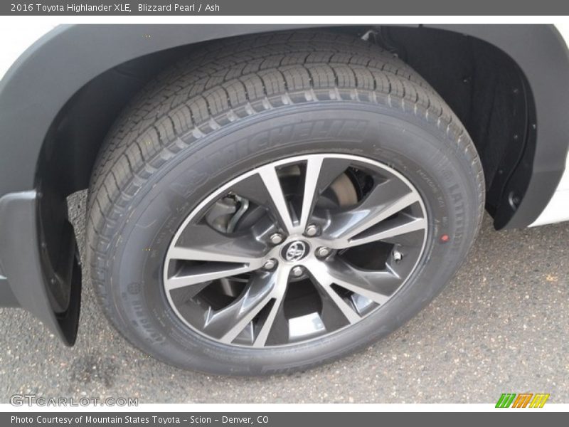 Blizzard Pearl / Ash 2016 Toyota Highlander XLE