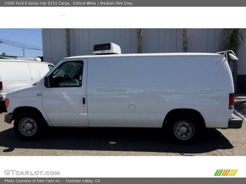 Oxford White / Medium Flint Grey 2006 Ford E Series Van E150 Cargo