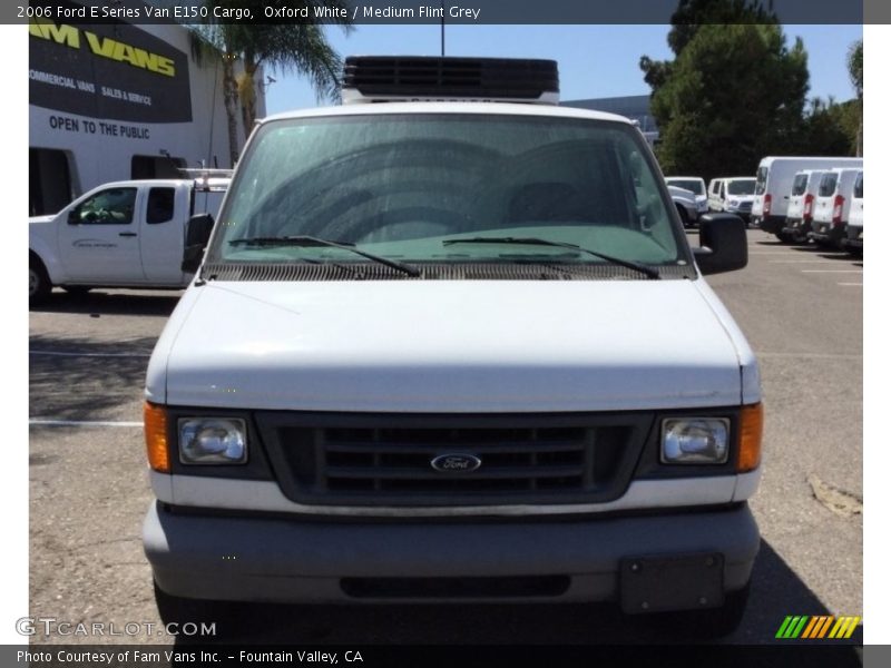 Oxford White / Medium Flint Grey 2006 Ford E Series Van E150 Cargo