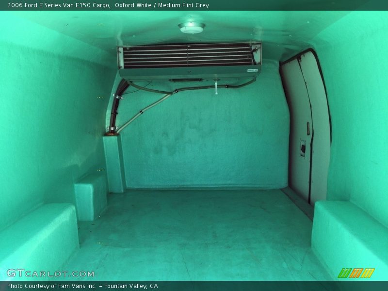 Oxford White / Medium Flint Grey 2006 Ford E Series Van E150 Cargo