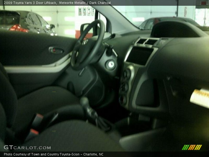 Meteorite Metallic / Dark Charcoal 2009 Toyota Yaris 3 Door Liftback