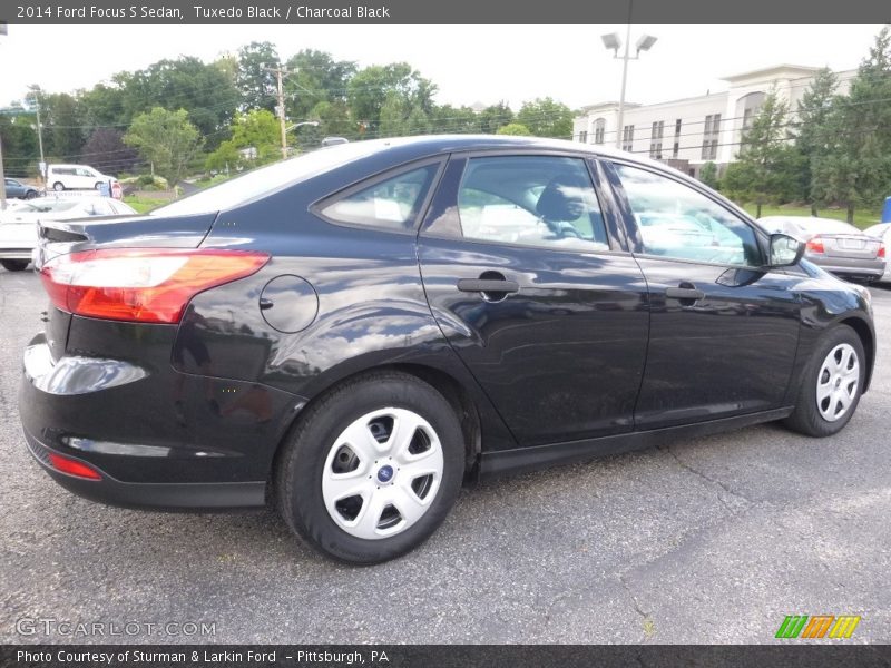 Tuxedo Black / Charcoal Black 2014 Ford Focus S Sedan