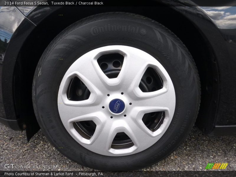 Tuxedo Black / Charcoal Black 2014 Ford Focus S Sedan