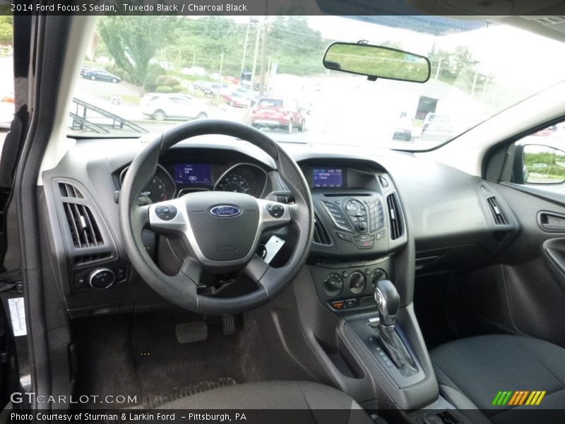 Tuxedo Black / Charcoal Black 2014 Ford Focus S Sedan