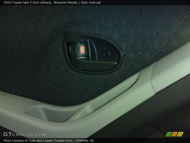 Meteorite Metallic / Dark Charcoal 2009 Toyota Yaris 3 Door Liftback