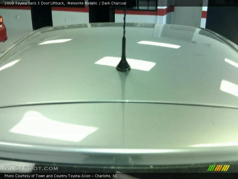 Meteorite Metallic / Dark Charcoal 2009 Toyota Yaris 3 Door Liftback