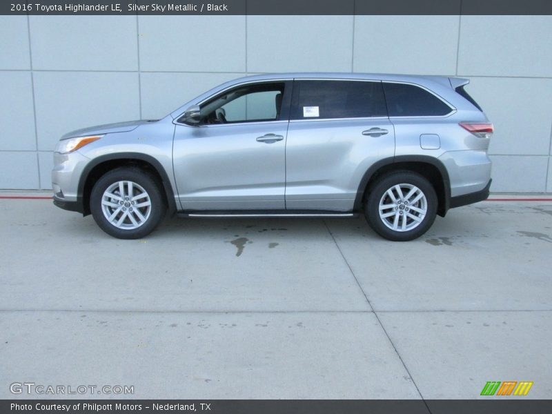 Silver Sky Metallic / Black 2016 Toyota Highlander LE