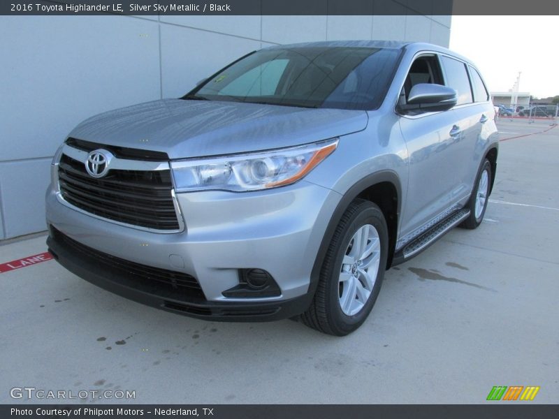 Silver Sky Metallic / Black 2016 Toyota Highlander LE