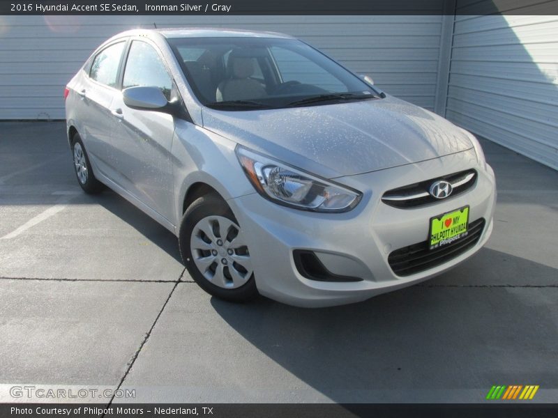 Ironman Silver / Gray 2016 Hyundai Accent SE Sedan