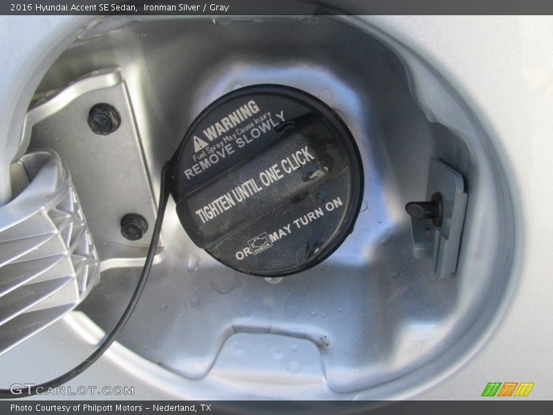 Ironman Silver / Gray 2016 Hyundai Accent SE Sedan