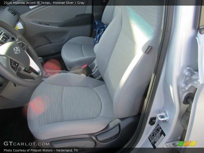 Ironman Silver / Gray 2016 Hyundai Accent SE Sedan