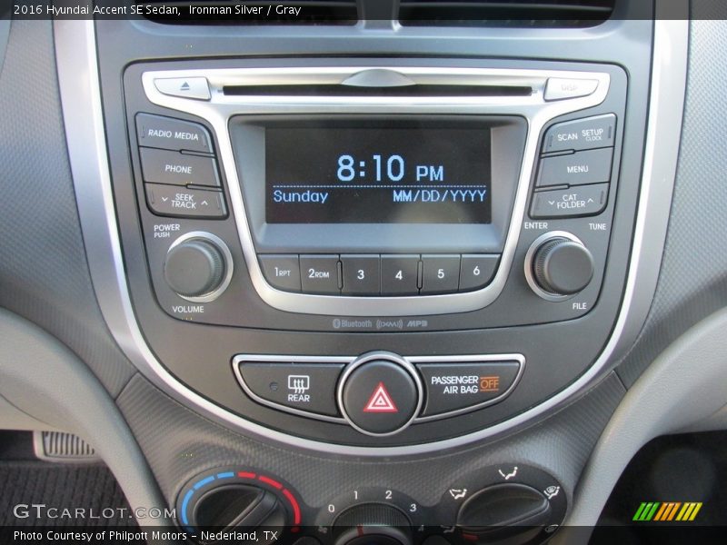 Ironman Silver / Gray 2016 Hyundai Accent SE Sedan