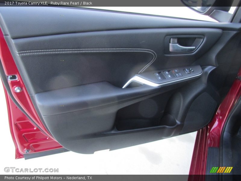 Ruby Flare Pearl / Black 2017 Toyota Camry XLE