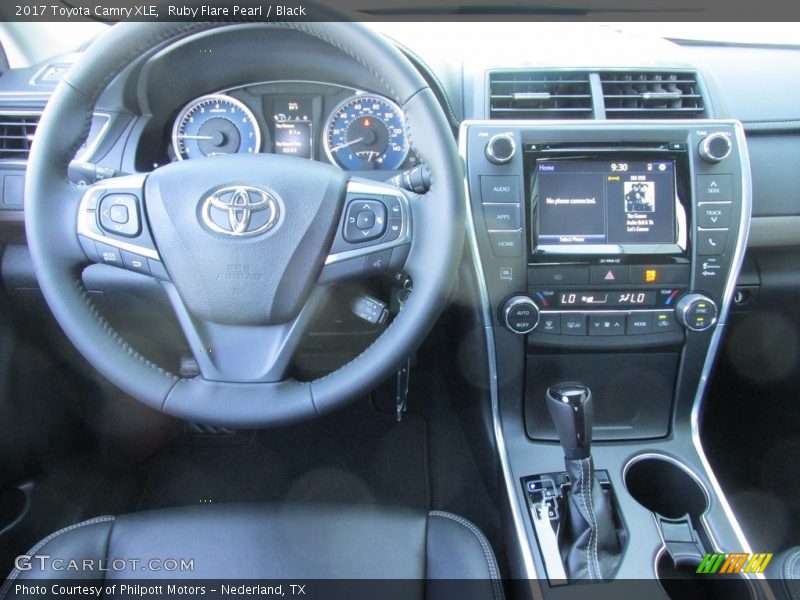 Ruby Flare Pearl / Black 2017 Toyota Camry XLE