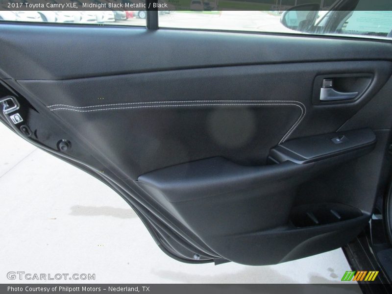 Midnight Black Metallic / Black 2017 Toyota Camry XLE