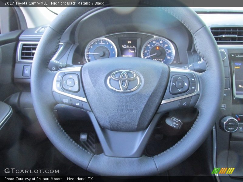 Midnight Black Metallic / Black 2017 Toyota Camry XLE