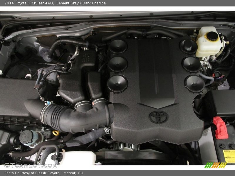 Cement Gray / Dark Charcoal 2014 Toyota FJ Cruiser 4WD