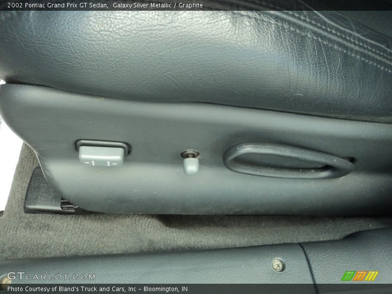Galaxy Silver Metallic / Graphite 2002 Pontiac Grand Prix GT Sedan
