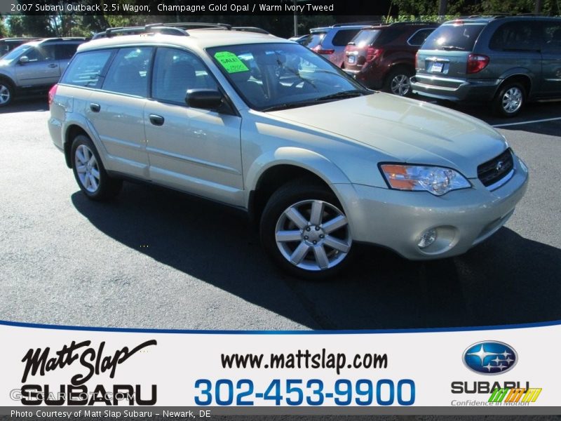 Champagne Gold Opal / Warm Ivory Tweed 2007 Subaru Outback 2.5i Wagon