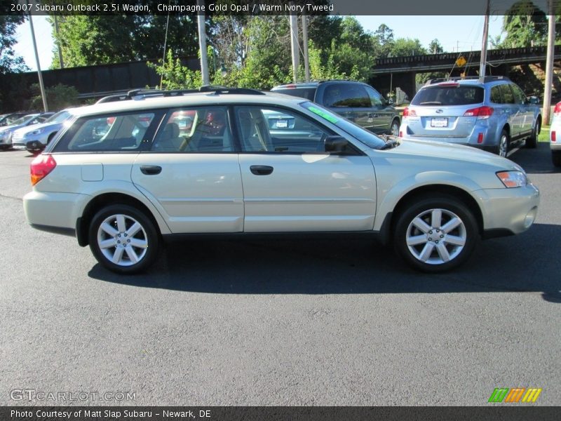 Champagne Gold Opal / Warm Ivory Tweed 2007 Subaru Outback 2.5i Wagon