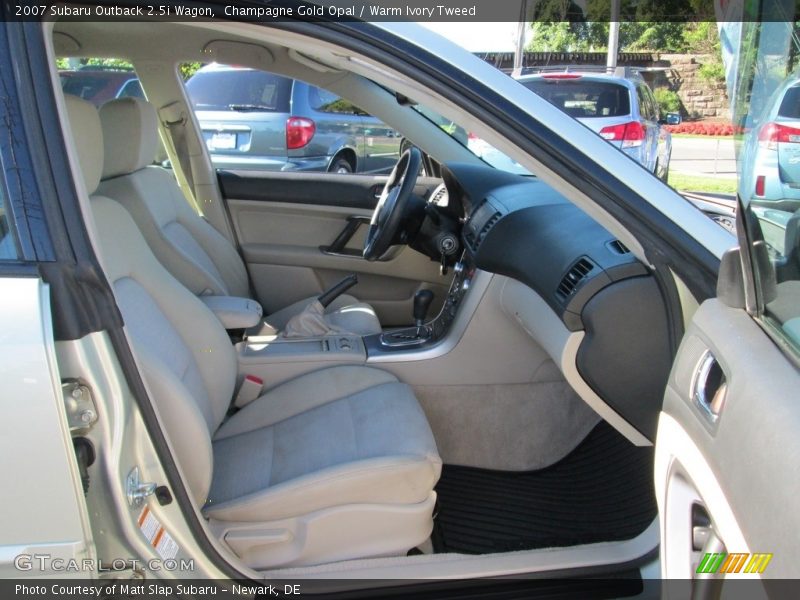 Champagne Gold Opal / Warm Ivory Tweed 2007 Subaru Outback 2.5i Wagon