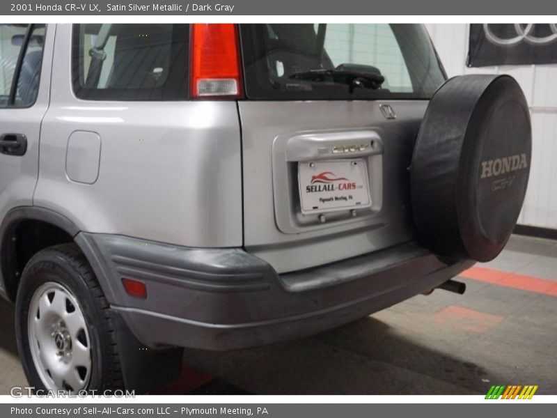 Satin Silver Metallic / Dark Gray 2001 Honda CR-V LX