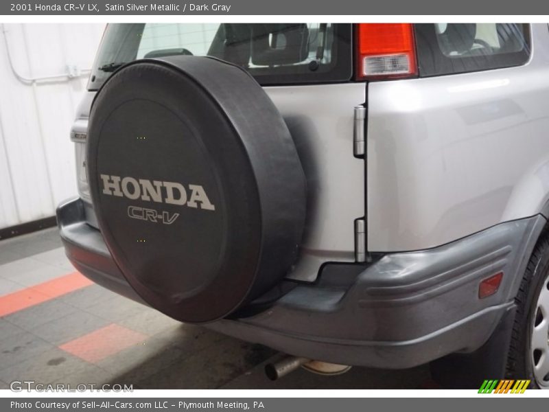 Satin Silver Metallic / Dark Gray 2001 Honda CR-V LX