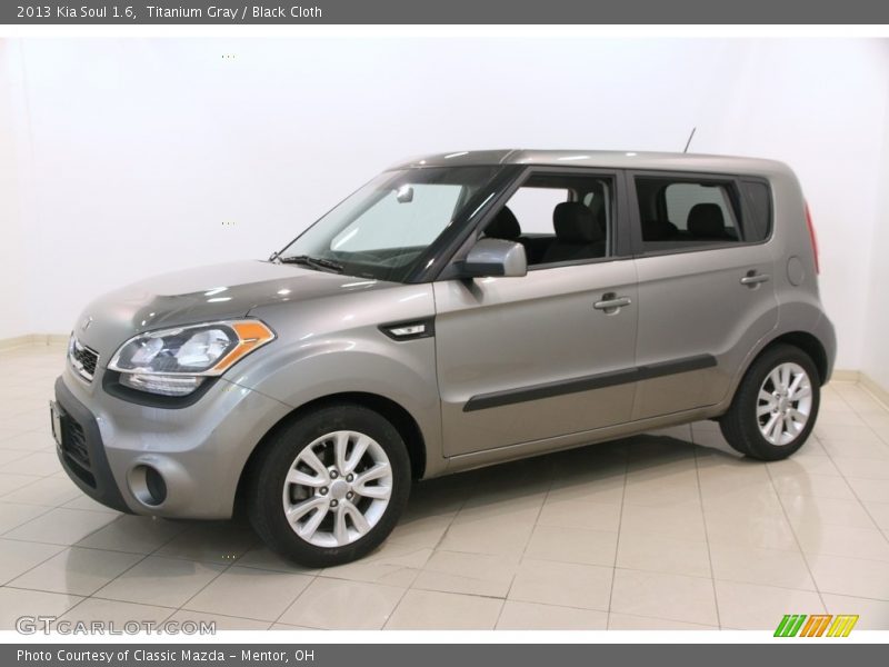 Titanium Gray / Black Cloth 2013 Kia Soul 1.6