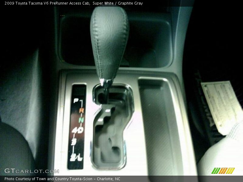 Super White / Graphite Gray 2009 Toyota Tacoma V6 PreRunner Access Cab